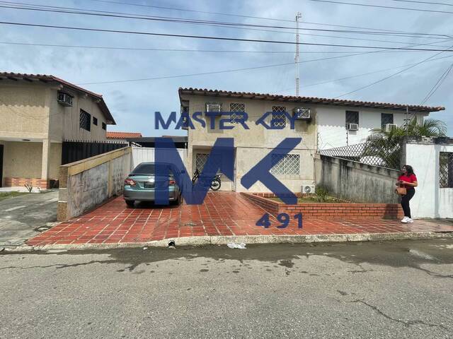 #33 - Casa para Venta en Araure - P